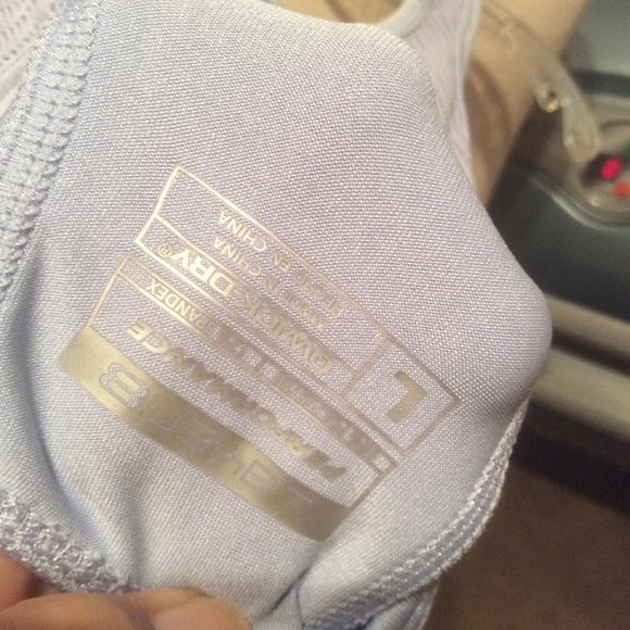 NWT size large Performance 8 Quik Dry Top - Picture 7 of 9